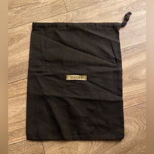 Yeezy Season 6 dust bag in Black